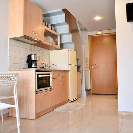 Centrally For 3 Kalamata Exterior photo